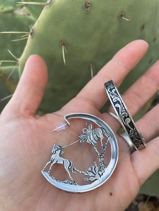 3-D Mustang Roping Earrings