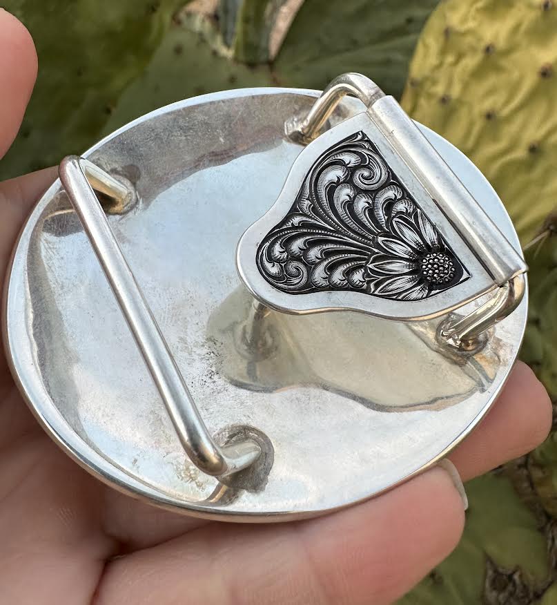5 Flower Overlaid Buckle