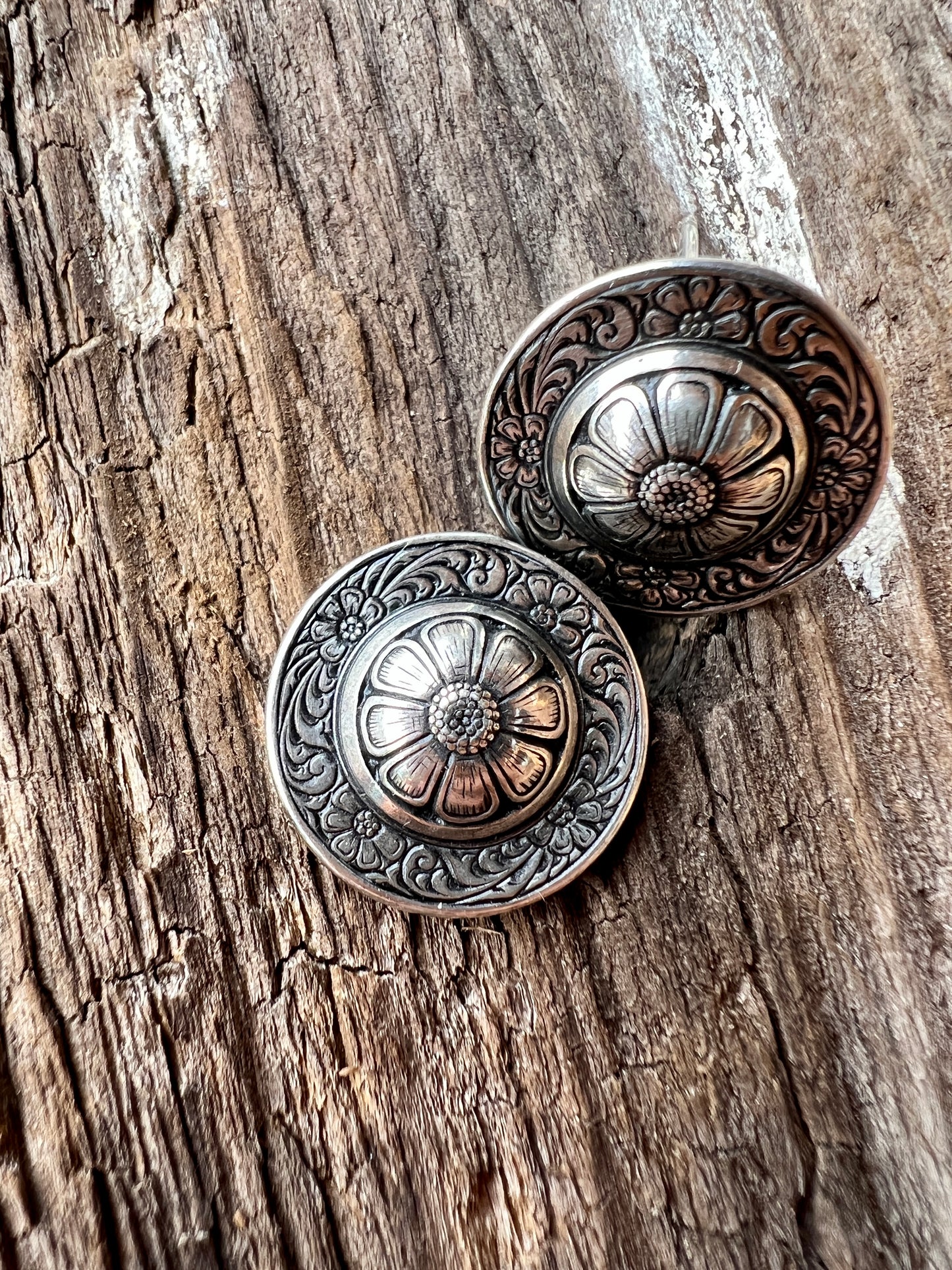 Smooth Edge Concho Post Earring