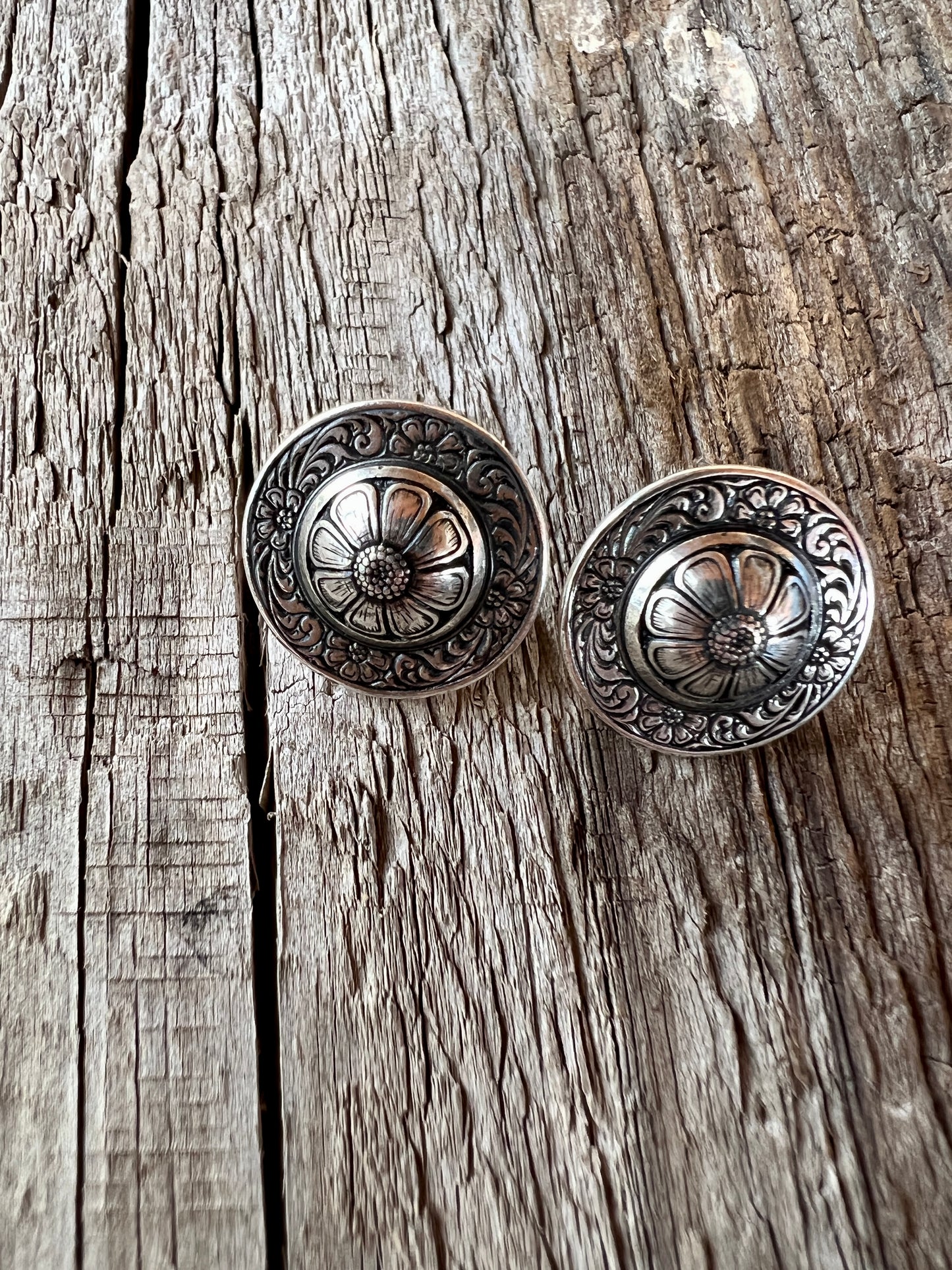 Smooth Edge Concho Post Earring
